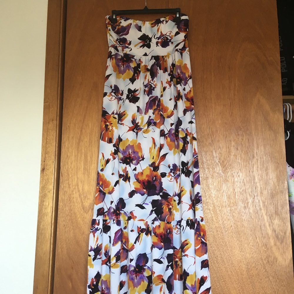 Floral VeronicaM Dress!!